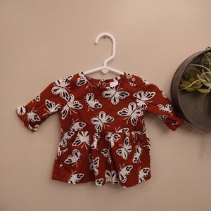 Carter's orange brown butterfly top pockets button detail and snap closure